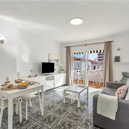 Golden Sun Penthouse Floritas