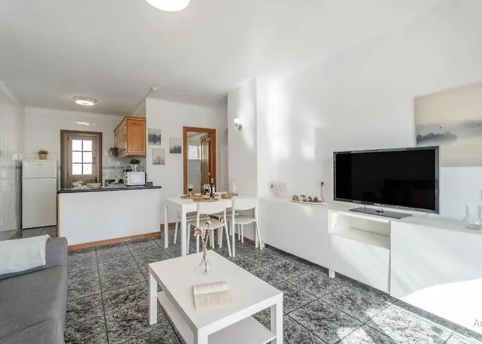 Golden Sun Penthouse Floritas